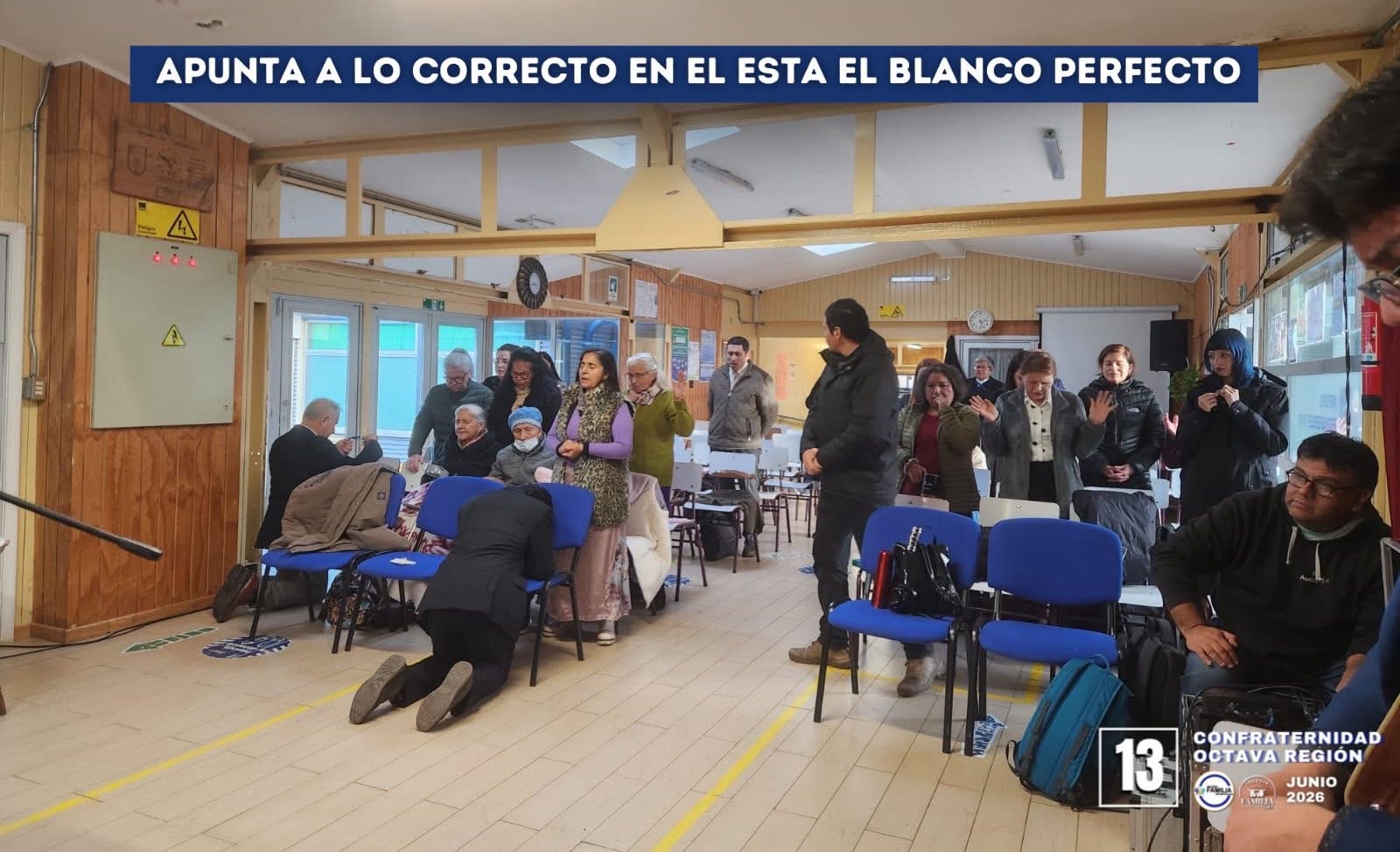 Personas orando
